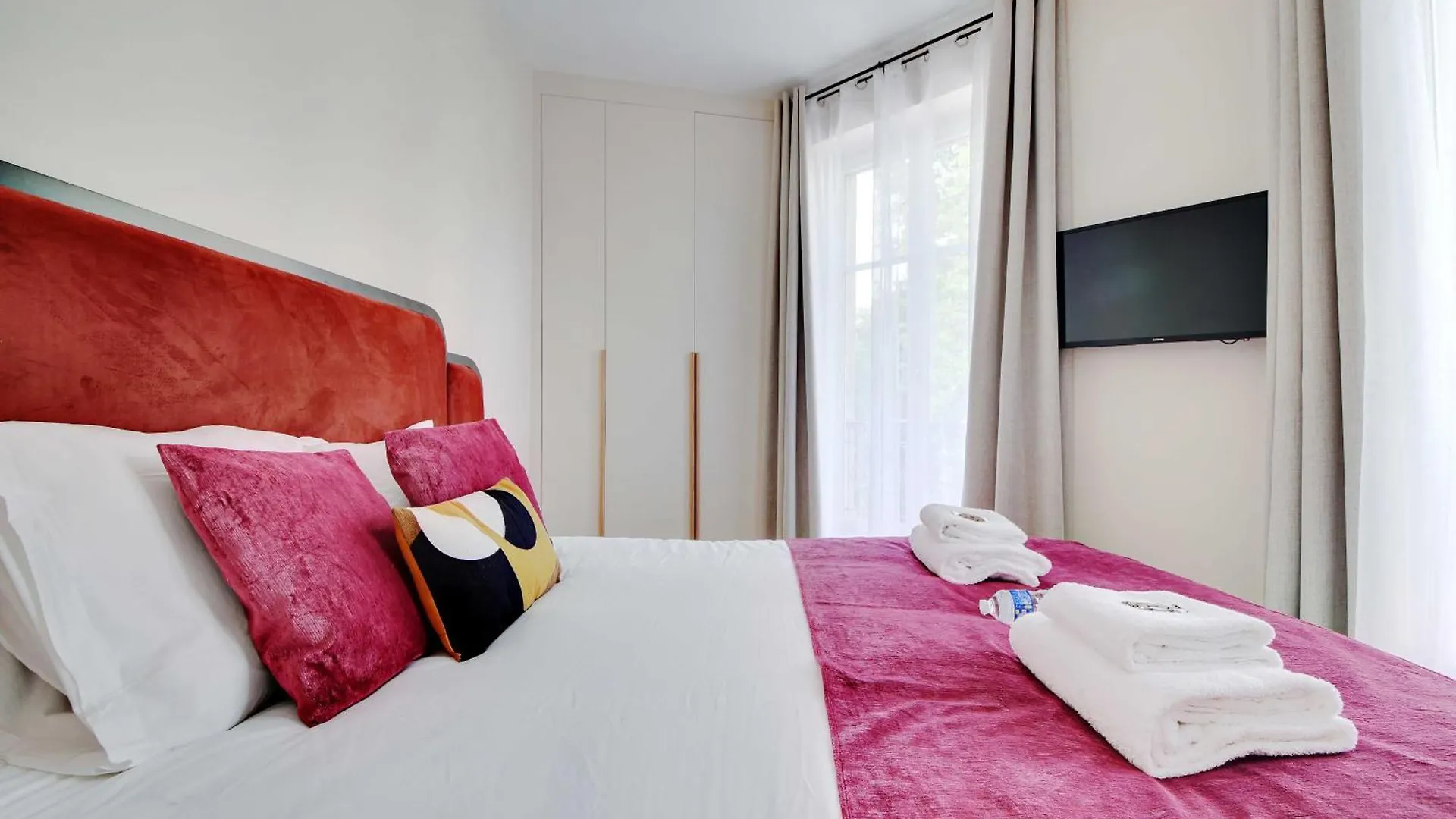 Apartment Parisian With Air Conditioning Eiffel Tower Frankreich