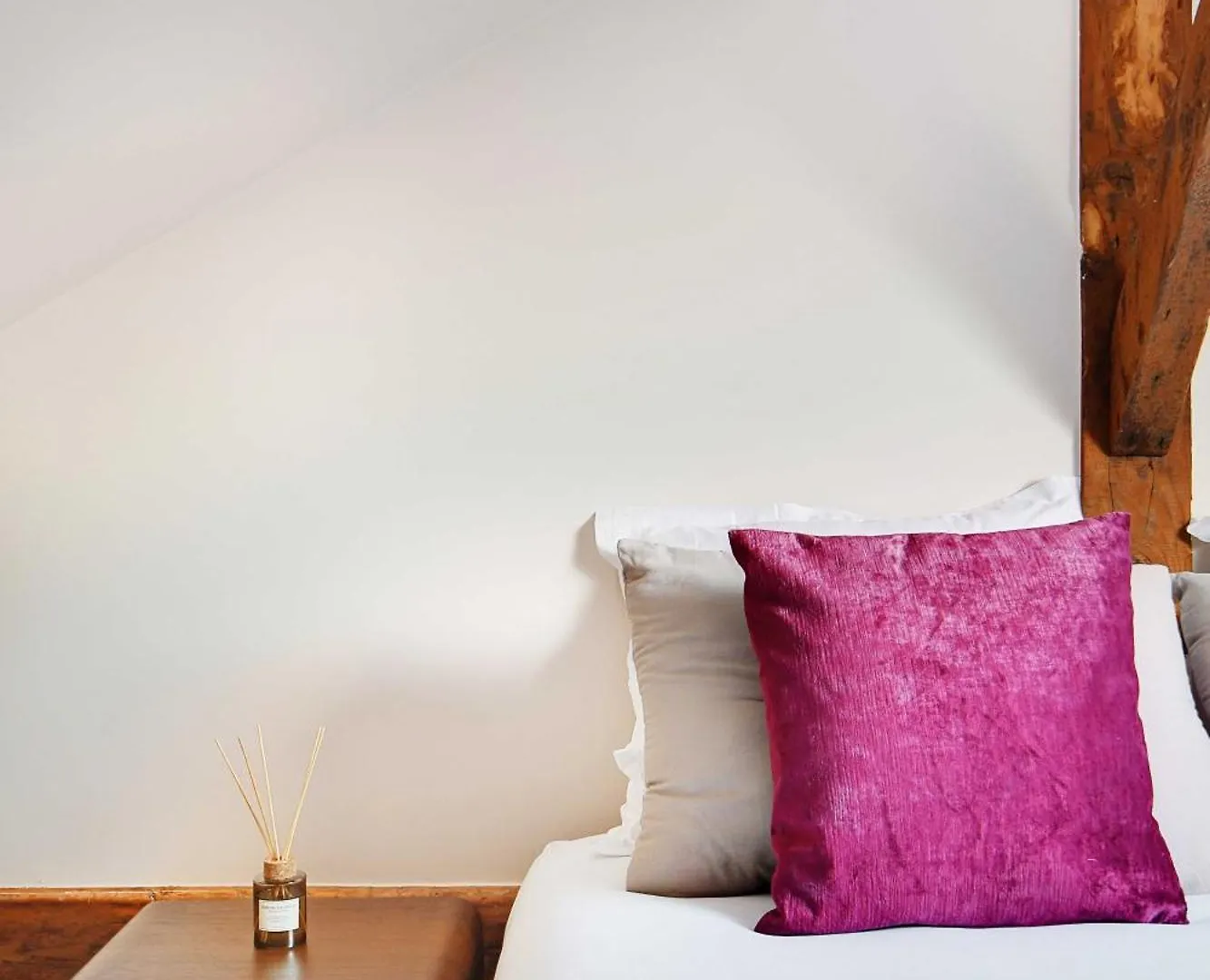 Parisian With Air Conditioning Eiffel Tower Apartment